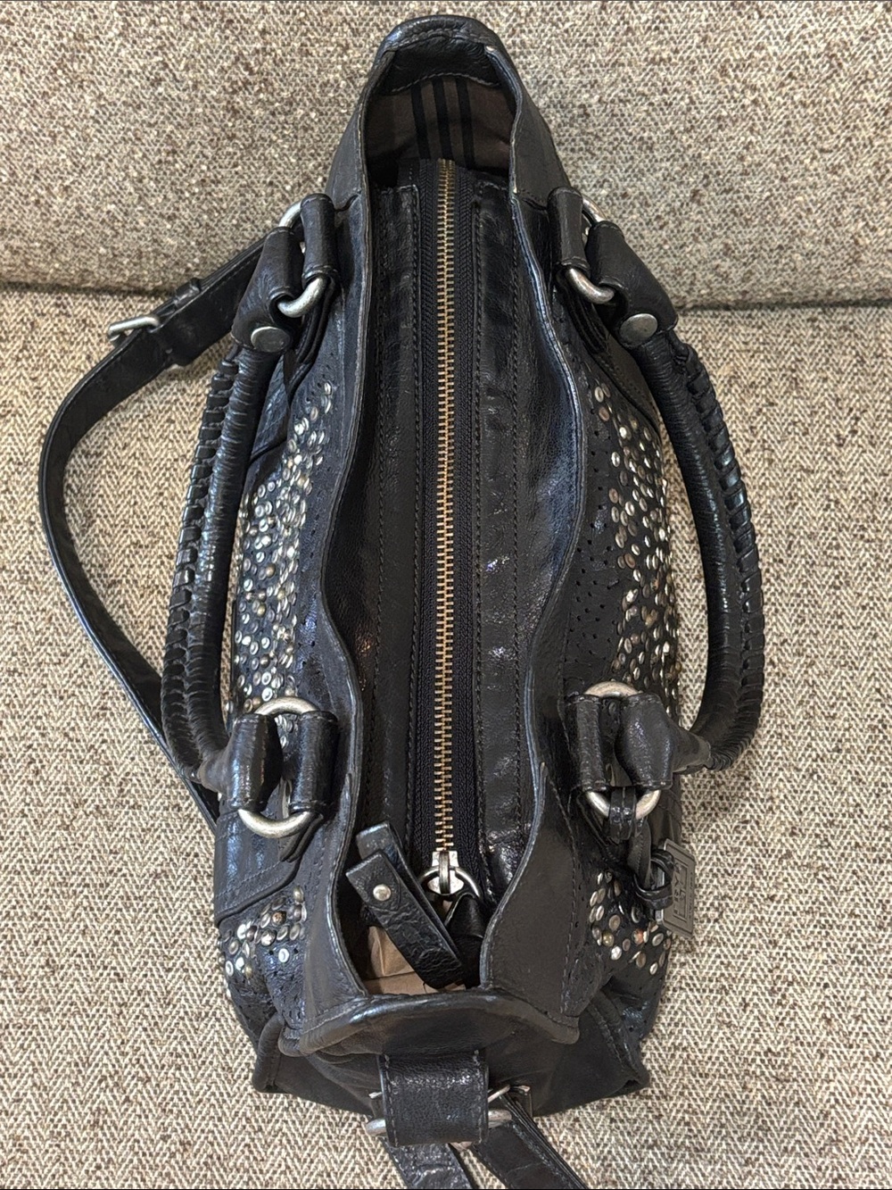 FRYE (rare!) Deborah Studded Black Leather Large Satchel w/ crossbody strap - Picture 6 of 8